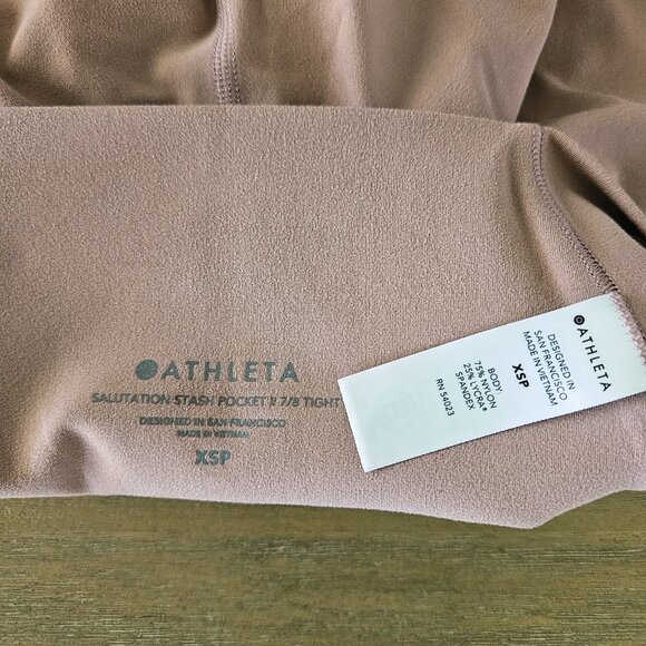 ATHLETA Salutation Stash Pocket II Printed 7/8 Tight Dusty Pink XSP - Picture 4 of 7